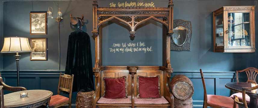 Guy Fawkes Inn - Bar Area