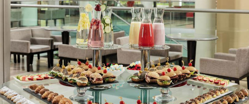 H10 Marina Barcelona - Buffet