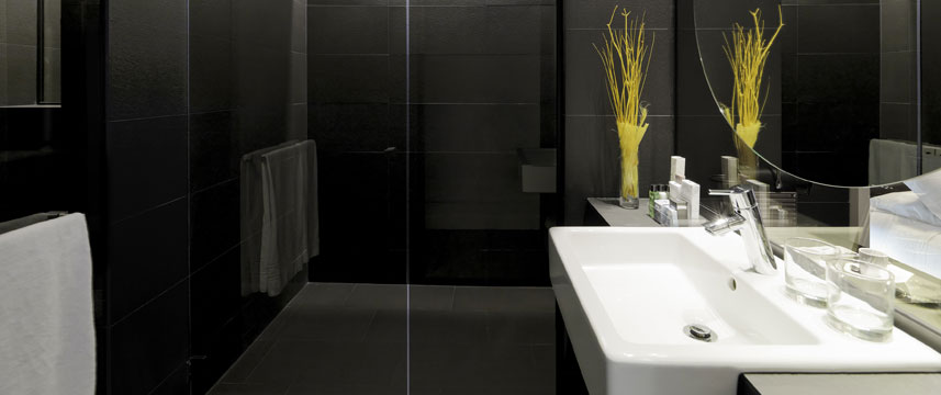 H10 Port Vell - Bathroom