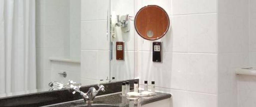 Hallmark Hotel Cambridge Bathroom