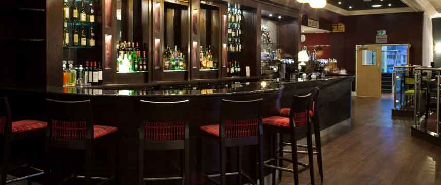 Hallmark Hotel Croydon Aerodrome Bar