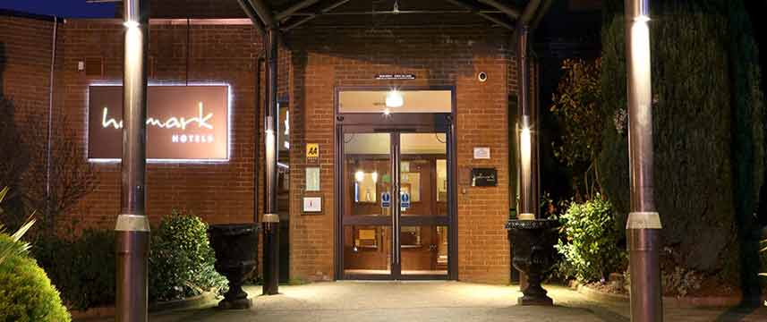 Hallmark Hotel Preston Leyland Entrance Night