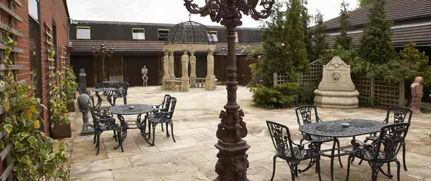 Hallmark Hotel Preston Leyland Exterior Seating