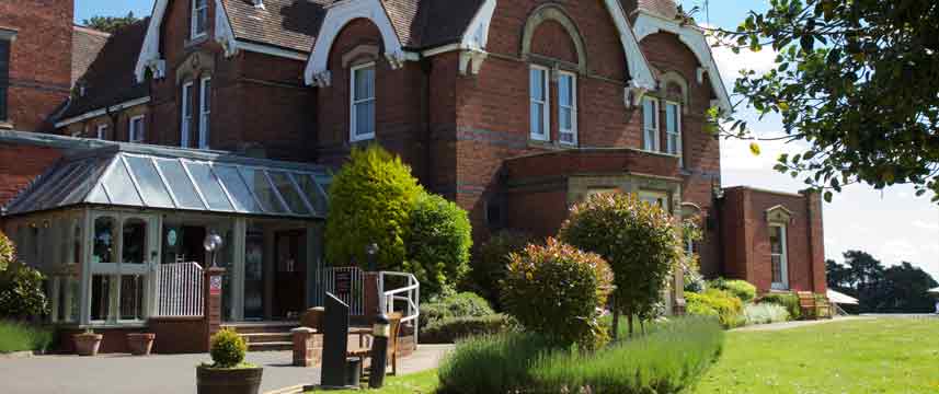 Hallmark Stourport Manor Exterior