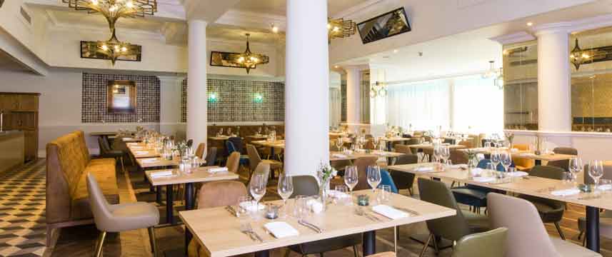 Hallmark The Queen Chester Kings Grill