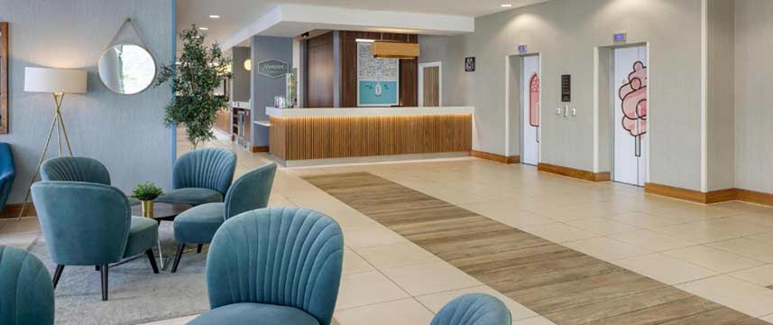 Hampton By Hilton Bournemouth Lobby