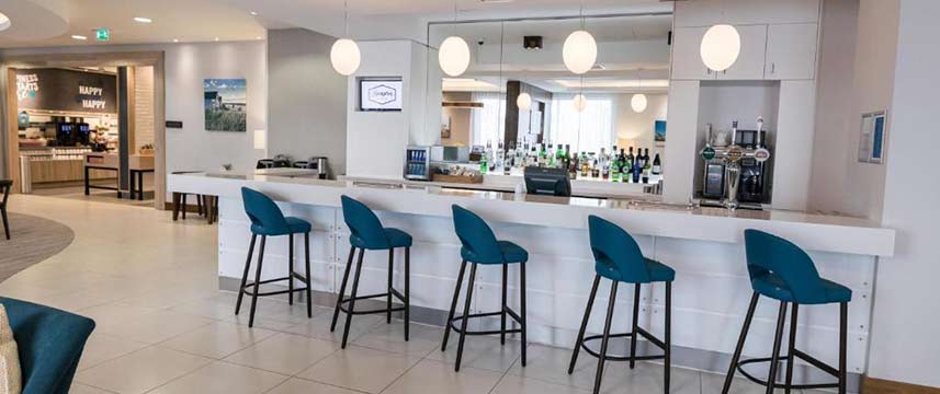 Hampton By Hilton Bournemouth Lobby Bar
