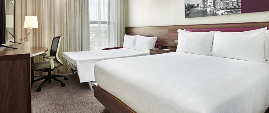 Hampton by Hilton Bristol City Centre - Family Room