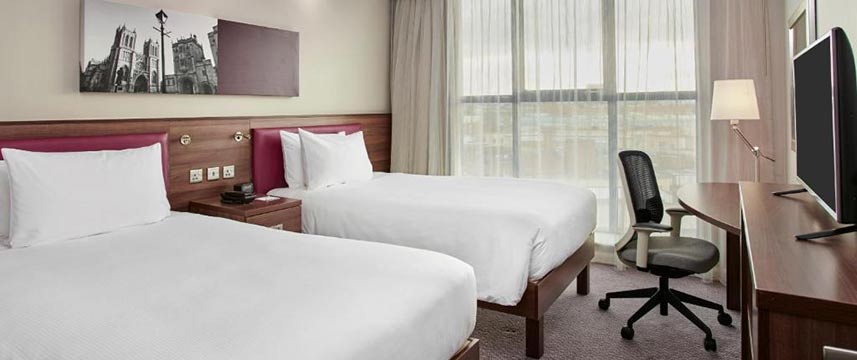 Hampton by Hilton Bristol City Centre - Twin Room