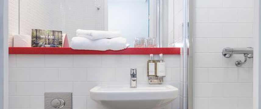 Haymarket Hub Hotel - Bathroom Detail