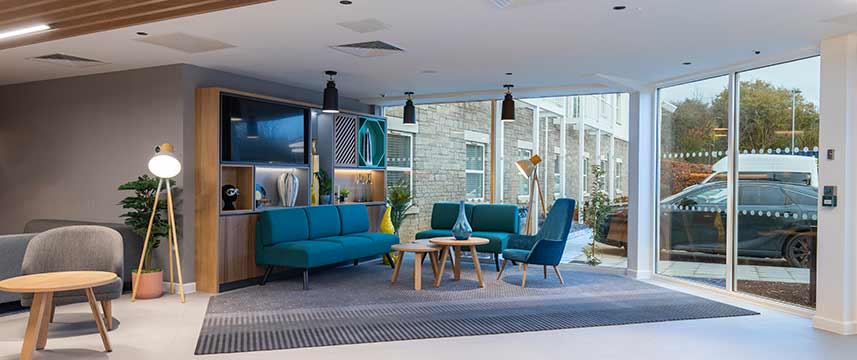 Holiday Inn Bristol Airport - Lobby