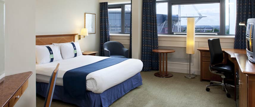 Holiday Inn Cardiff City Centre - Guestroom