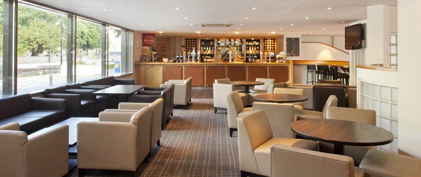 Holiday Inn Cardiff City Centre - Lounge