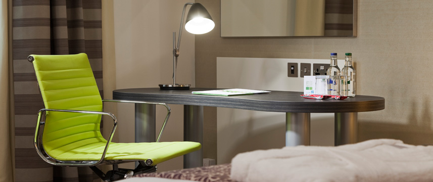 Holiday Inn Commercial Road - Executive room table