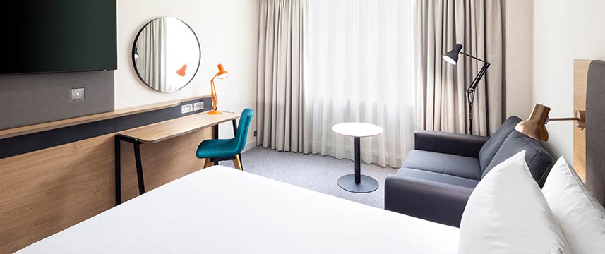 Holiday Inn Coventry M6 Jct 2 - Double Room Sofabed