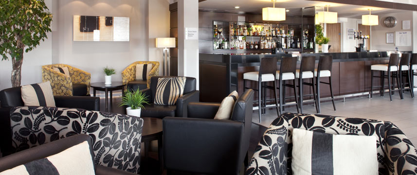 Holiday Inn Express Aberdeen Bridge Lounge Bar