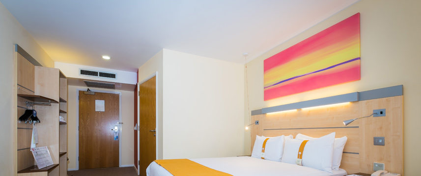 Holiday Inn Express Aberdeen Bridge Standard Room