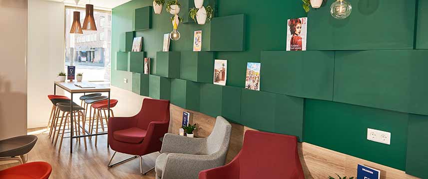 Holiday Inn Express Amsterdam City Hall - Bar Seating