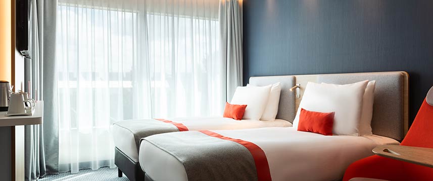 Holiday Inn Express Amsterdam North Twin Room