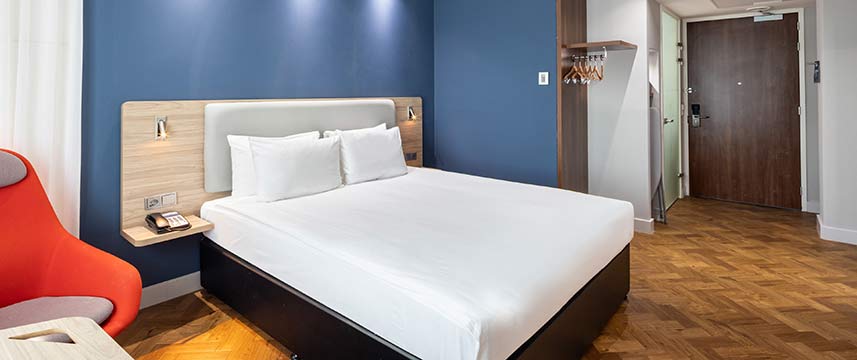 Holiday Inn Express Amsterdam Sloterdijk 7th Floor Room