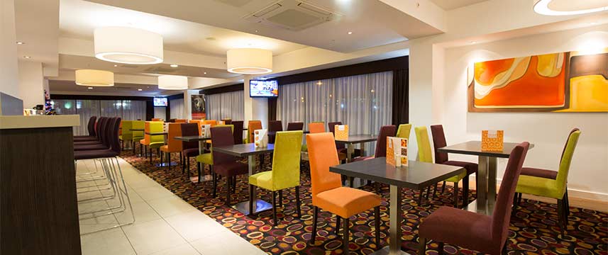 Holiday Inn Express Birmingham South A45 - Dining Area