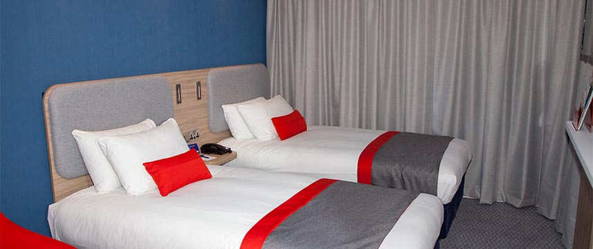 Holiday Inn Express Cardiff Bay - Twin Room