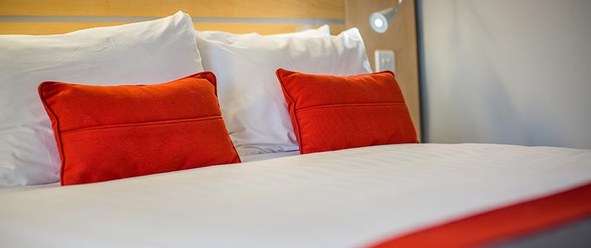 Holiday Inn Express Edinburgh Royal Mile - Double Bed