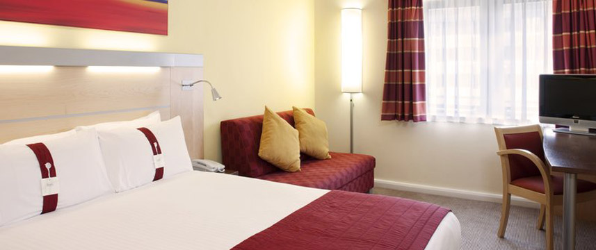 Holiday Inn Express Edinburgh Royal Mile - Double Bedroom