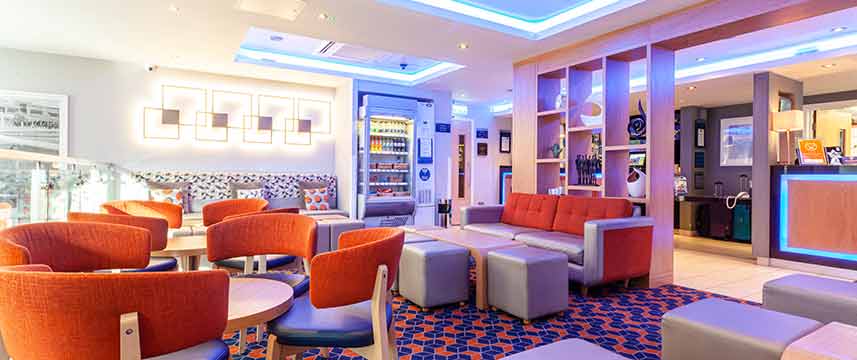 Holiday Inn Express Edinburgh Royal Mile - Lobby Lounge