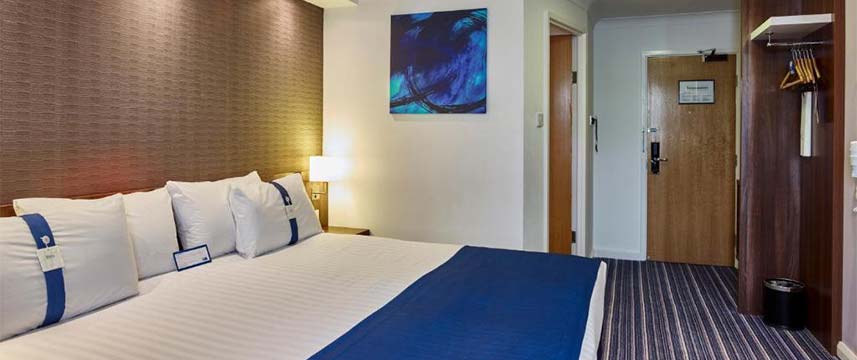 Holiday Inn Express Glenrothes - King Bedded Room