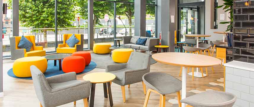 Holiday Inn Express Leeds Armouries Lobby Seating