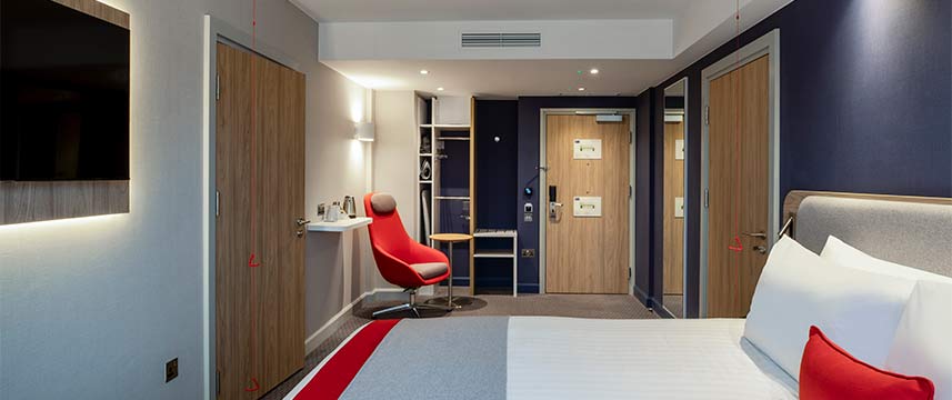 Holiday Inn Express Liverpool Central Accessible Room