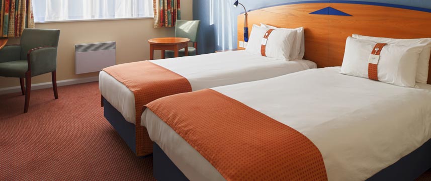 Holiday Inn Express Liverpool Knowsley Twin Room