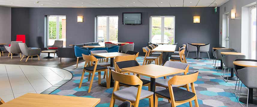 Holiday Inn Express Manchester - East - Dining Area