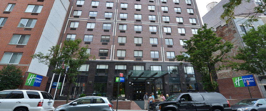 Holiday Inn Express Manhattan Midtown West - Hotel Exterior