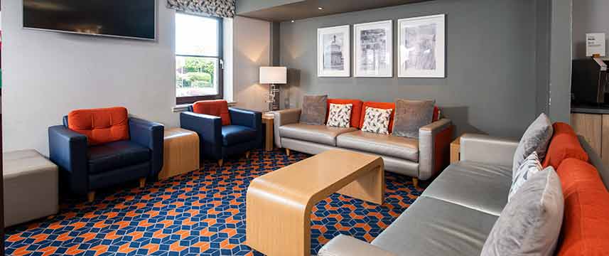 Holiday Inn Express Perth - Lobby Lounge