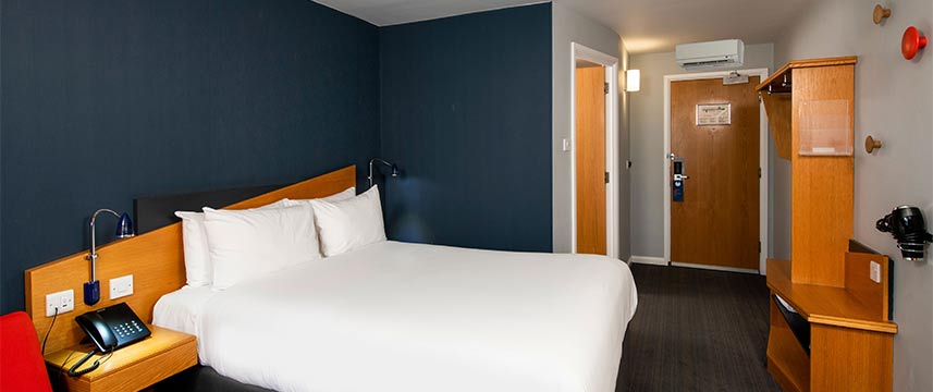 Holiday Inn Express Peterborough - Double Room