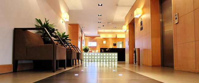 Holiday Inn Express Redditch - Lobby