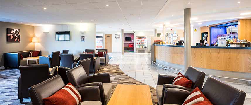 Holiday Inn Express Stafford - Lobby Lounge