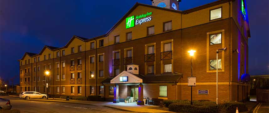 Holiday Inn Express Stoke on Trent - Exterior Night