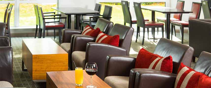 Holiday Inn Express Swindon West M4 - Lobby Seating