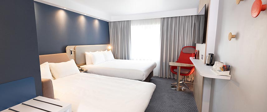 Holiday Inn Express Windsor - Family Room