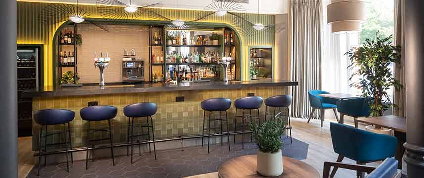 Holiday Inn Farnborough - Lobby Bar