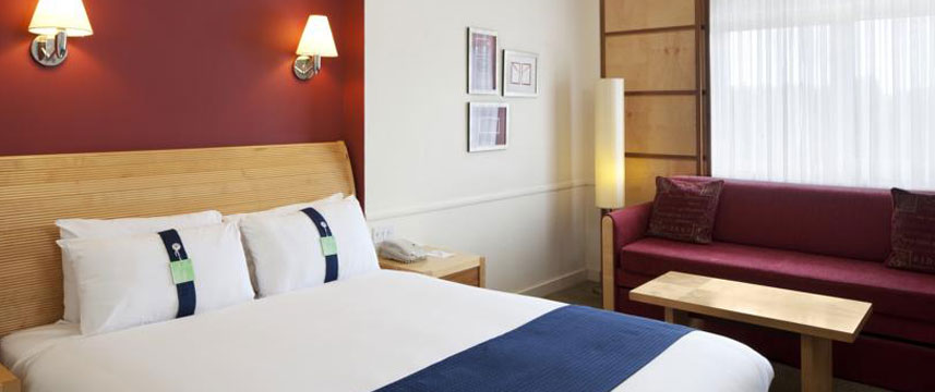 Holiday Inn Guildford - Bedroom