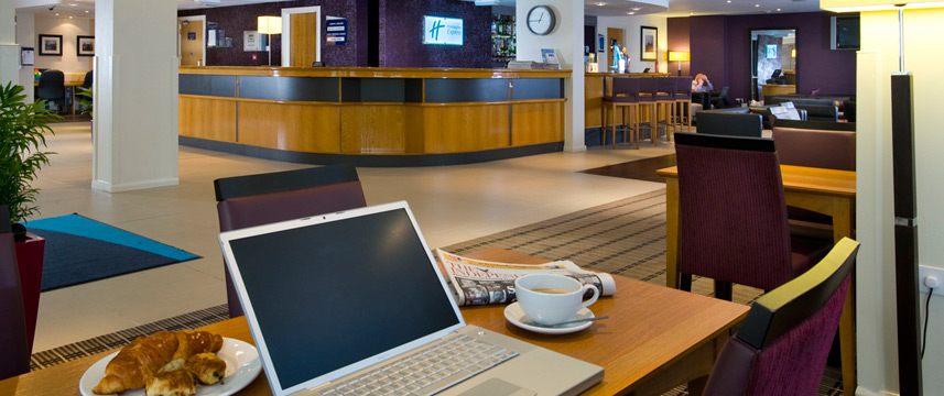 Holiday Inn Hammersmith Free Wi-Fi in lobby