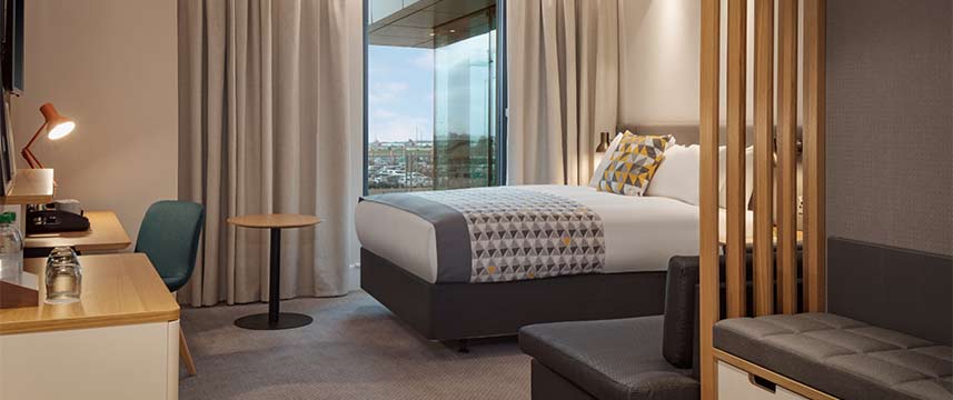 Holiday Inn Heathrow Bath Road Premium Room