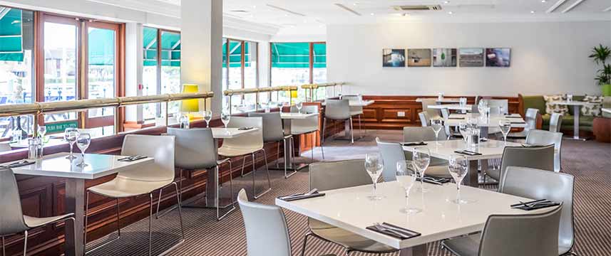 Holiday Inn Hull Marina - Restaurant Tables