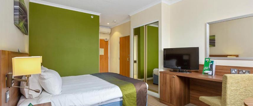 Holiday Inn Leamington Spa Standard Room