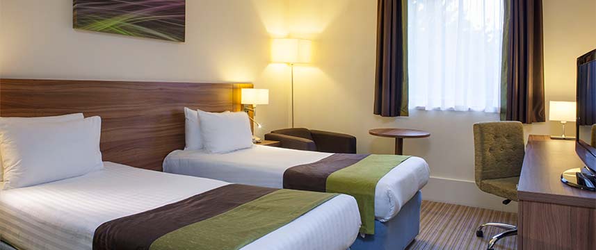 Holiday Inn Leamington Spa Twin Room