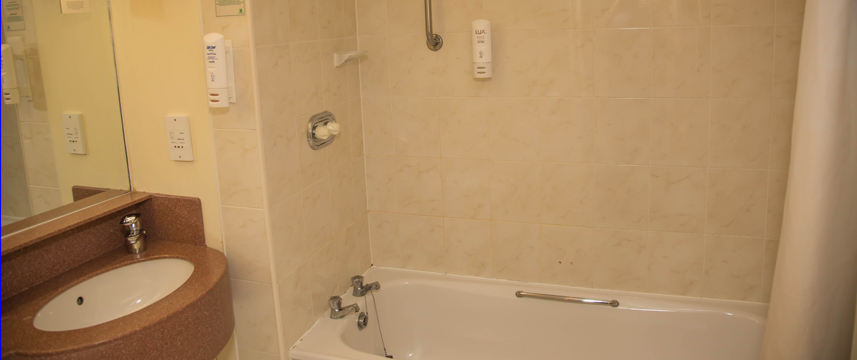 Holiday Inn Leeds Bradford - Bathroom